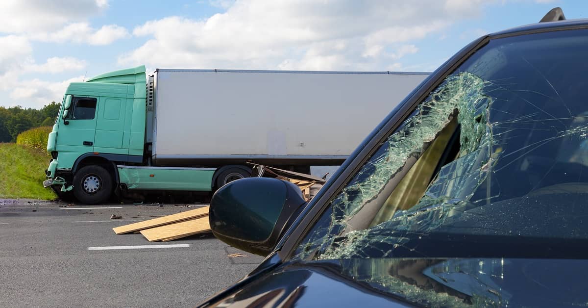 Top Signs You Need to Hire a Truck Accident Law Firm Immediately