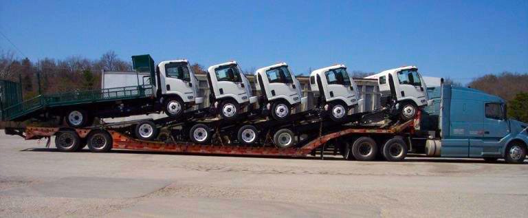 Top Benefits of Investing in a Stacker Trailer for Transporting Heavy Vehicles