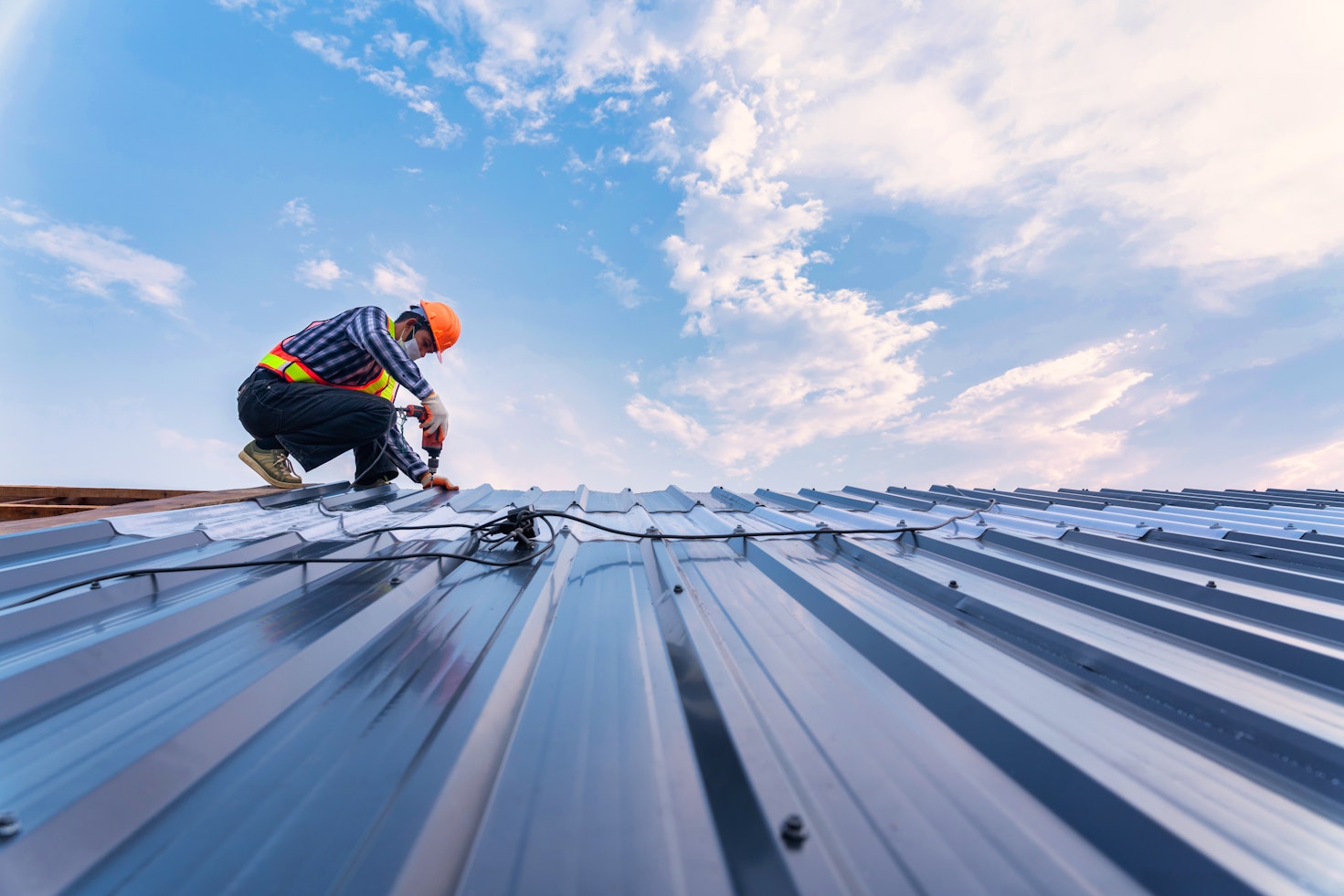 Mitigating Weather Risks: A Comprehensive Guide to Commercial Roof Inspections